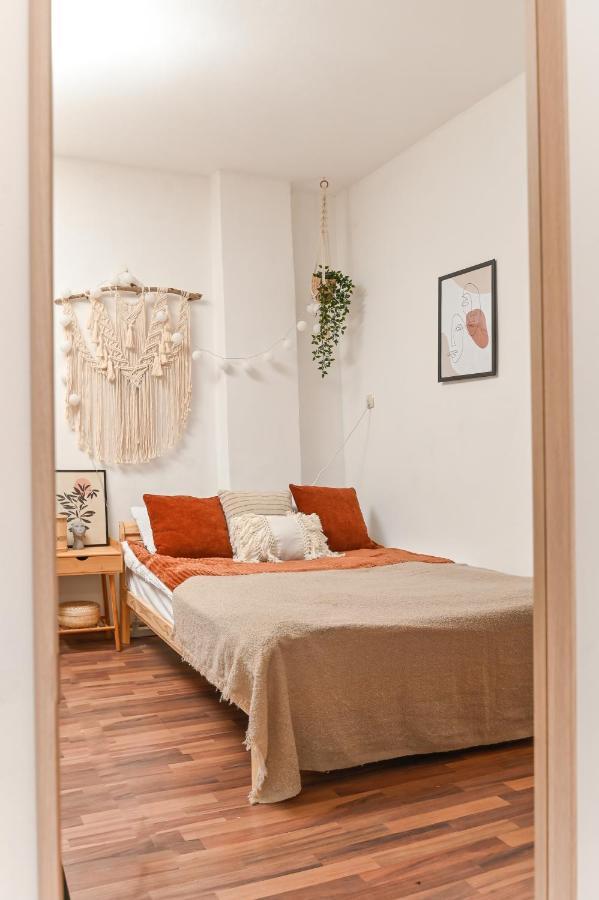 Cosy&Art 1Bd Apartment Next To Slaveykov Square Sofía Exterior foto